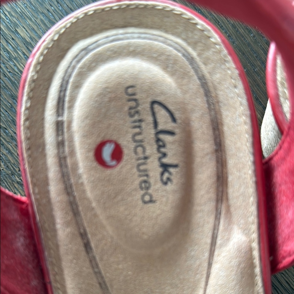 Clarks Women's Vibrant Red Sandals - Picture 3 of 5
